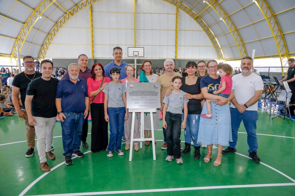 Prefeitura de Blumenau entrega ginásio e melhorias na EBM Bilíngue Prof. Rodolfo Hollenweger